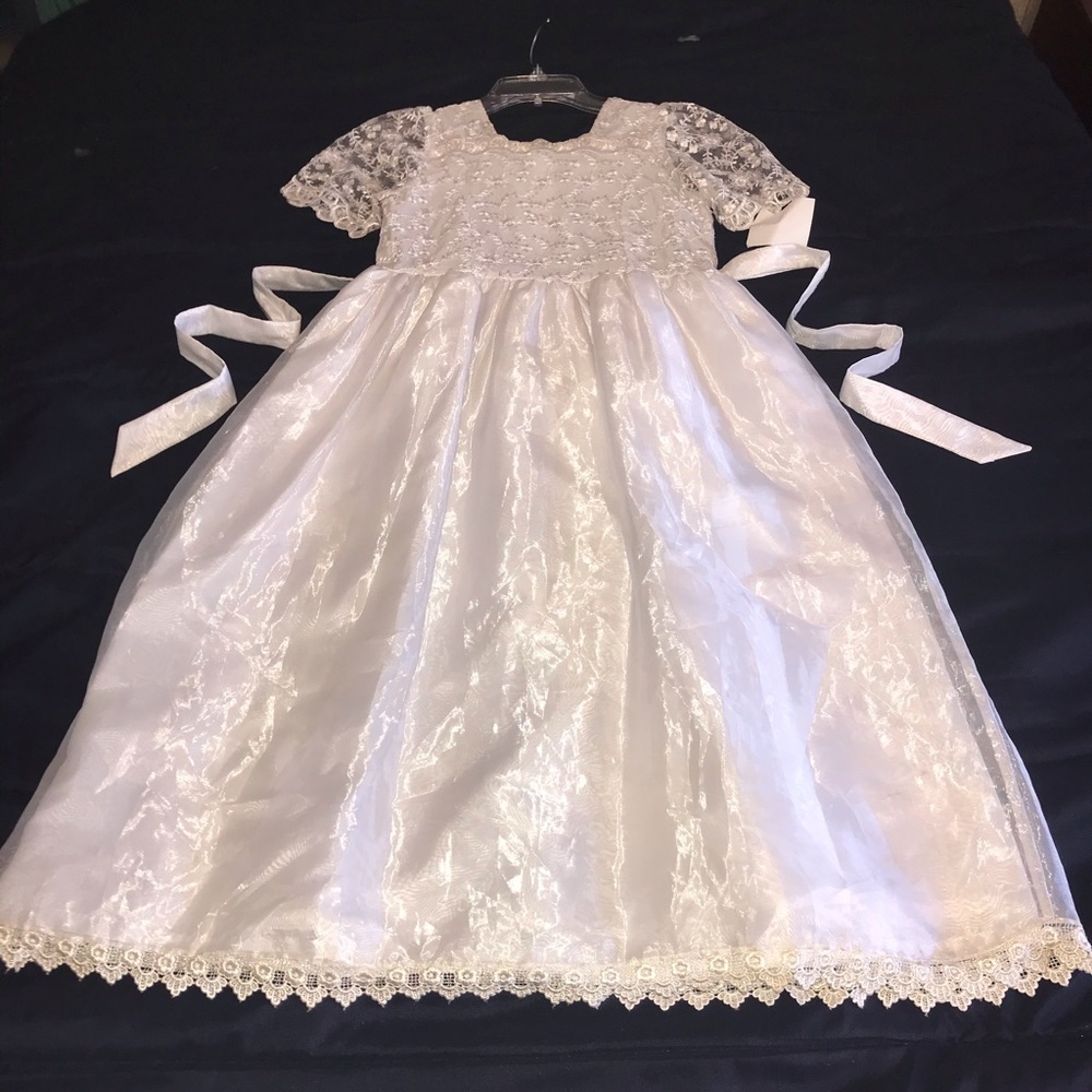 NWT Girls White Formal W/Lace Overlay Sz 10